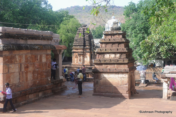 Mahakuta Temple Complex - Various small shrines inside the temple complex