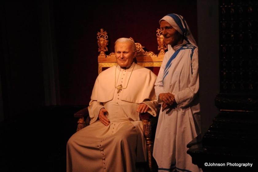 Mother Theresa with the Pope 