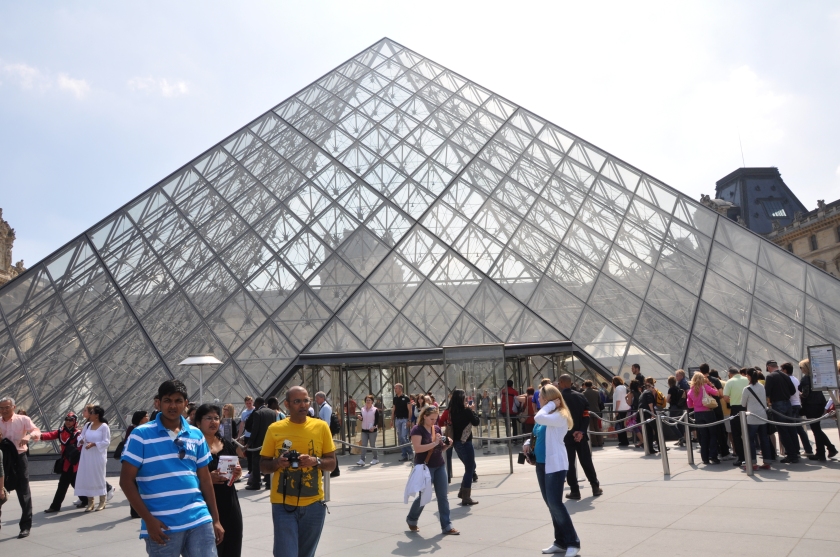 Louvre Museum - The Pyramid 